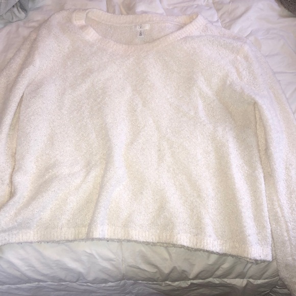 Soft Nordstrom sweater - Picture 5 of 5